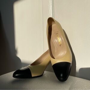 Chanel 2 tones beige and black Pump 35.5